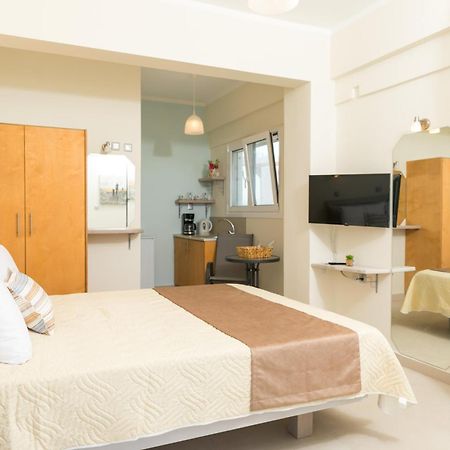 Vasileios Seaview Apartments Platanias Esterno foto